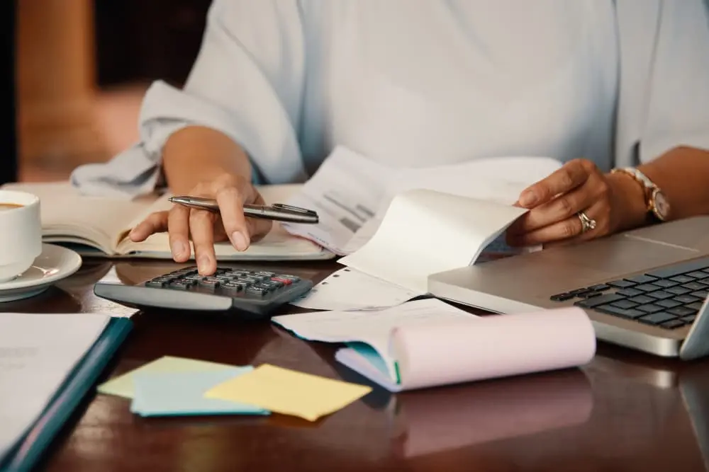 Foto asesoria en mejora de los procesos finacieros